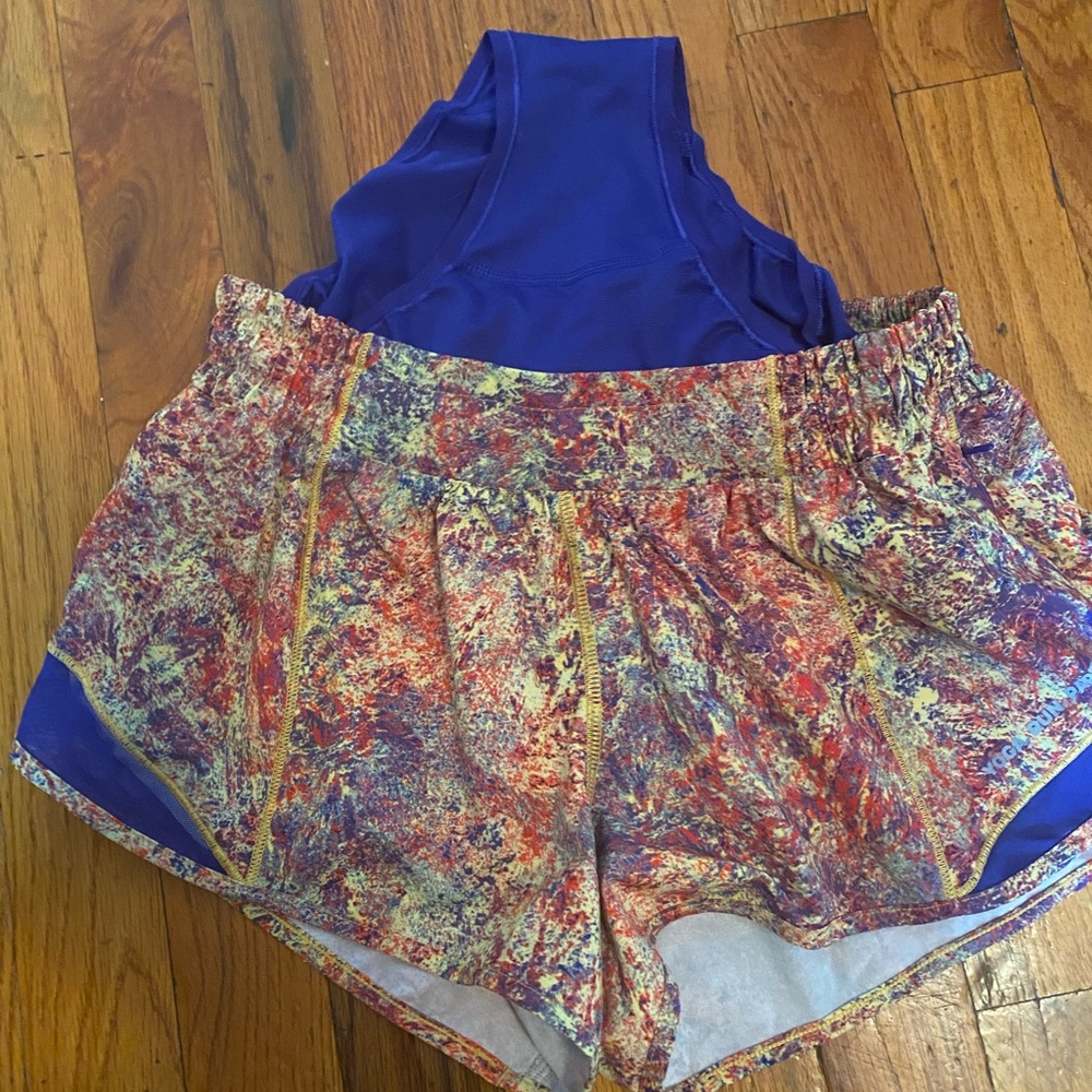 Lululemon Hotty Hot Shorts Seawheeze Sz 6 - Picture 2 of 5